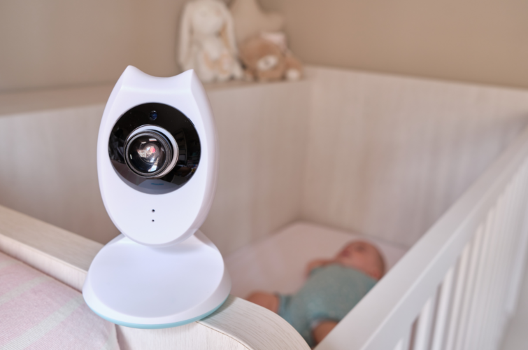 kamery do domu wykorzystywane jako elektroniczna niania
